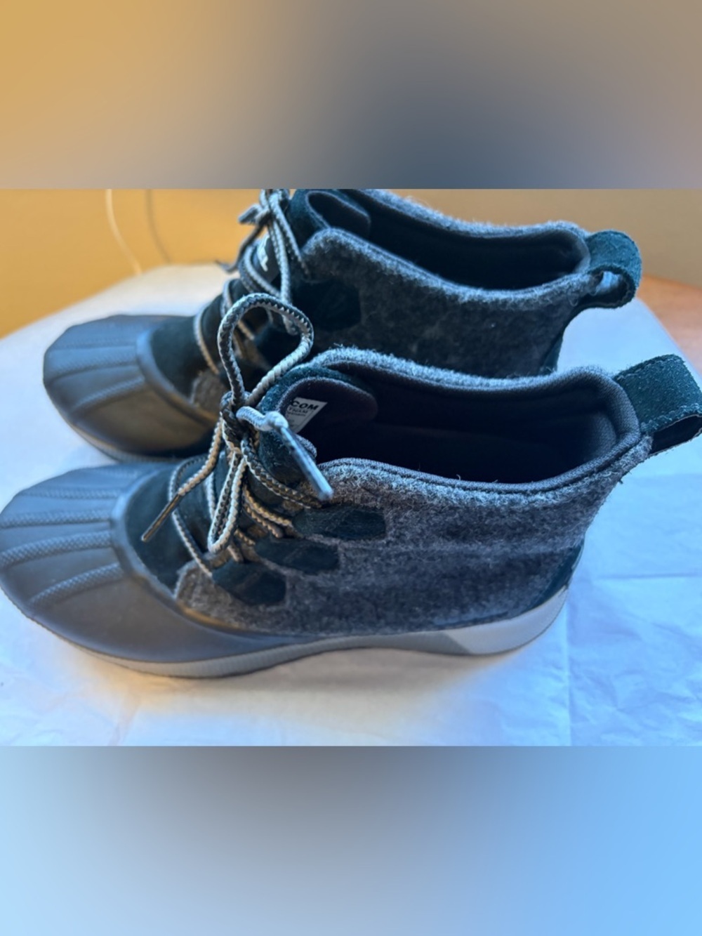 Sorel Out N About III Duck Boot Black Gray Size 9 - Picture 4 of 15